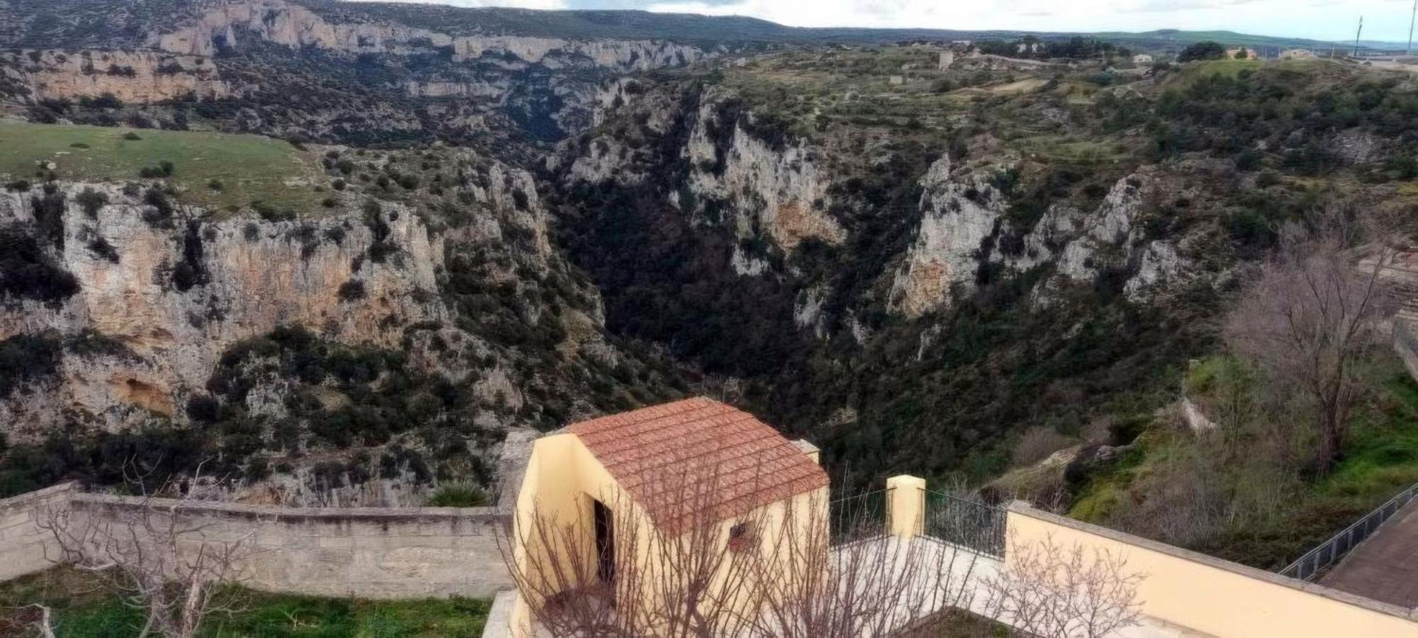 Sine Tempore Fumarola * Matera